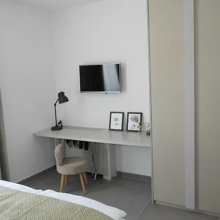 Luxury Apartments Magali 3 Rovinj Exterior photo