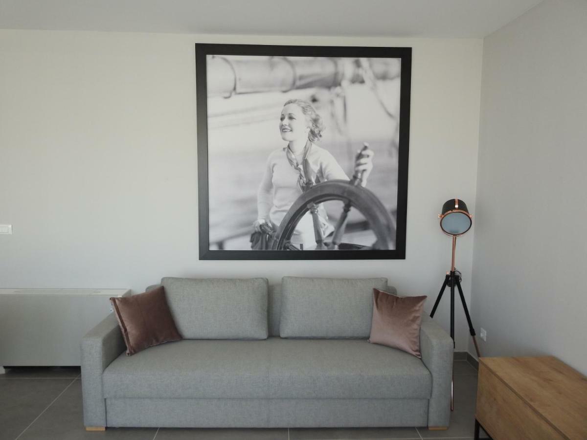Luxury Magali 3 Apartment *