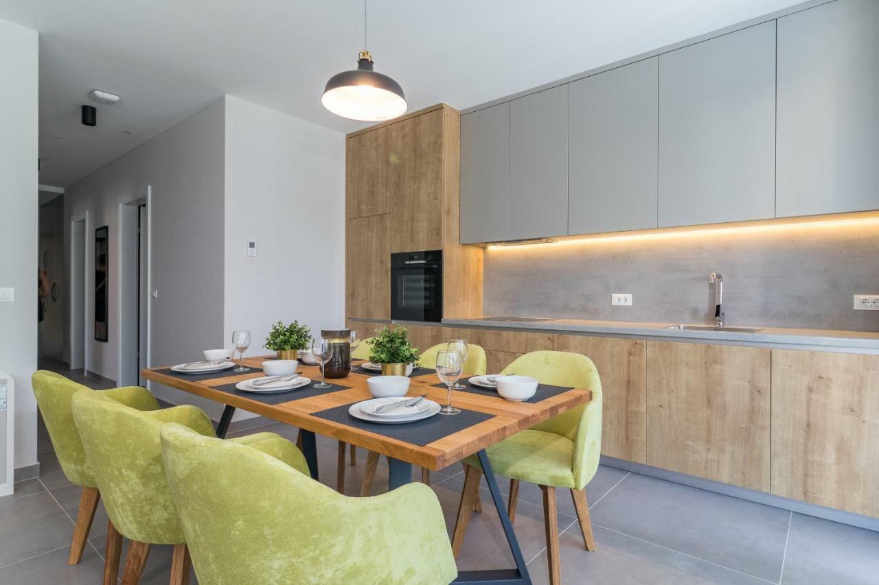 Apartment Luxury Magali 3 *